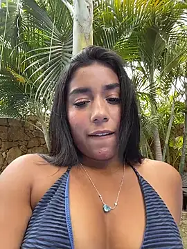 SaryJonex online show from May 2026 03:17:01 PM