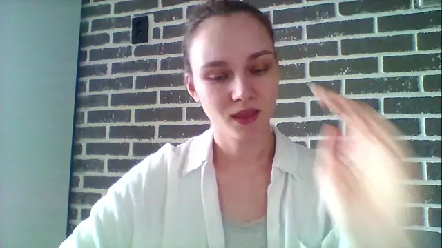 Snapshot of DolcezzaCream chatting on April 2026 11:14:01 AM DolcezzaCream online show from April 2026 11:14:01 AM