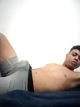 axelnoirx online show from April 2026 10:23:02 PM