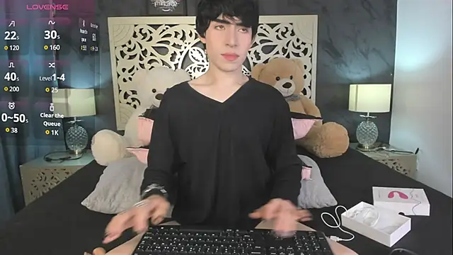 Snapshot of DemonFoxx chatting on June 2026 12:04:01 PM DemonFoxx online show from June 2026 12:04:01 PM