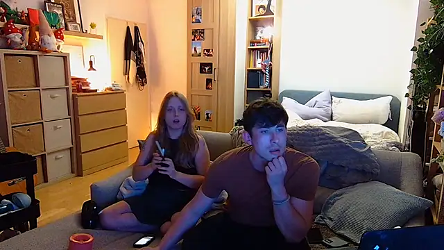 Goldensummar online show from April 2026 08:54:02 PM