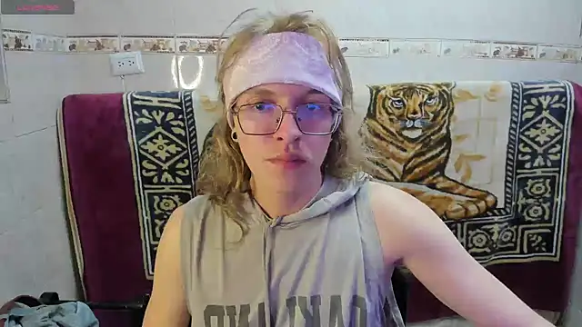 Jinnbooky online show from June 2026 05:54:01 AM