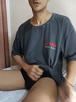 Snapshot of skinny_raj chatting on July 2026 08:00:02 PM skinny raj online show from July 2026 08:00:02 PM