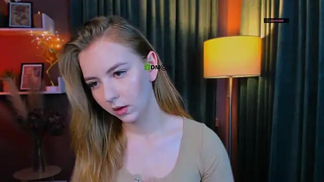 lina moone online show from June 2026 04:59:01 AM