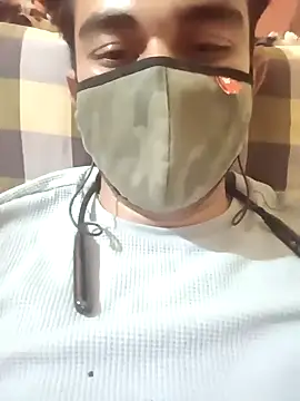 D-n-n-y69 online show from April 2026 06:21:01 PM