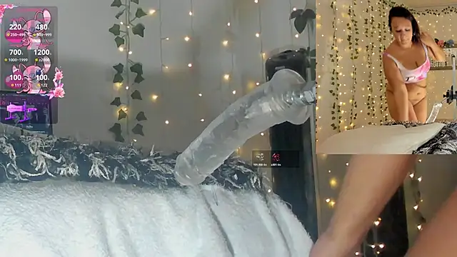 Snapshot of Ms__Dira chatting on May 2026 01:33:02 AM Ms Dira online show from May 2026 01:33:02 AM