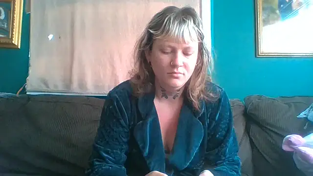 Snapshot of RosieSwitchBitch chatting on July 2026 02:25:02 PM RosieSwitchBitch online show from July 2026 02:25:02 PM