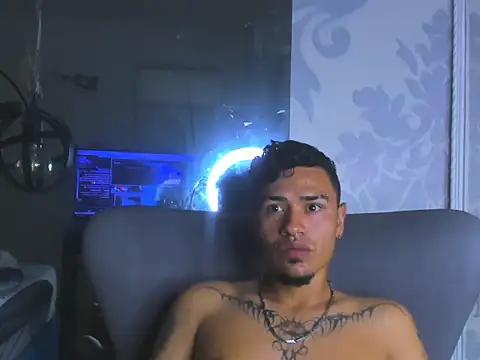 AlexandriuWolf online show from June 2026 01:30:01 AM