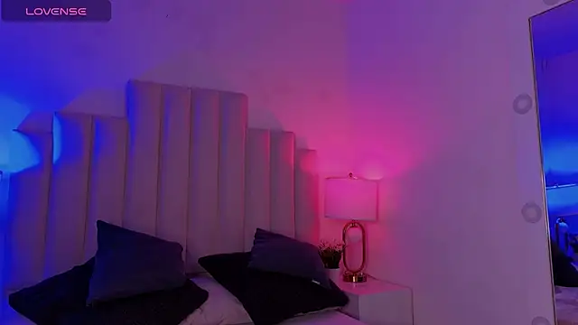 Snapshot of Ariadna24_ chatting on June 2026 01:54:02 AM Ariadna24 online show from June 2026 01:54:02 AM