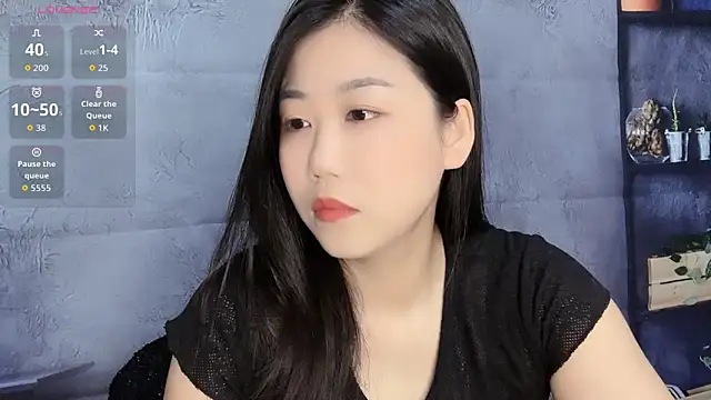 F-Yuwei online show from April 2026 12:44:02 PM