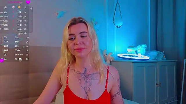 AveriRigby online show from June 2026 08:44:01 PM