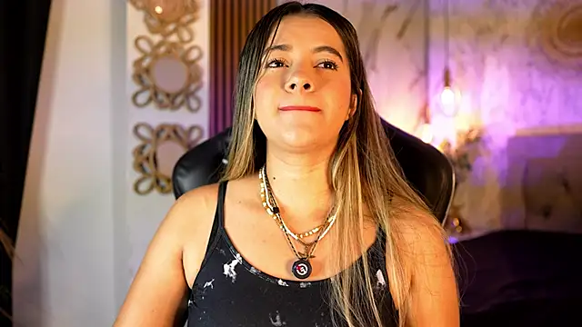 Snapshot of Leidy_2026 chatting on June 2026 01:02:02 PM Leidy 2026 online show from June 2026 01:02:02 PM