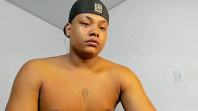 just2latins online show from May 2026 11:28:01 AM