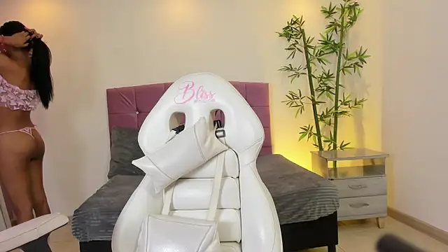 Hinaa XXX online show from June 2026 07:24:02 PM