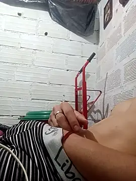 Novafull04 online show from April 2026 12:32:01 PM