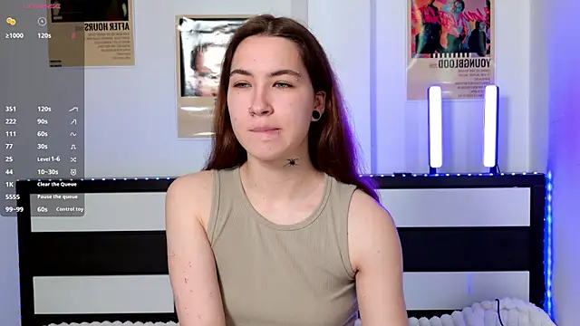 Snapshot of EvaAndLuna chatting on May 2026 02:39:01 AM EvaAndLuna online show from May 2026 02:39:01 AM
