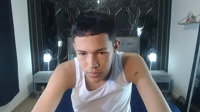 PhillipCox online show from May 2026 07:55:02 PM