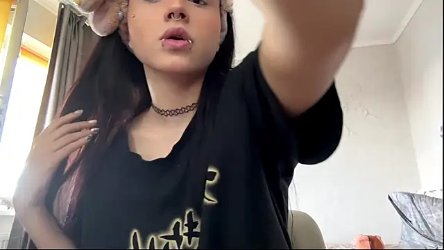 LouisePavlides online show from May 2026 12:42:01 PM