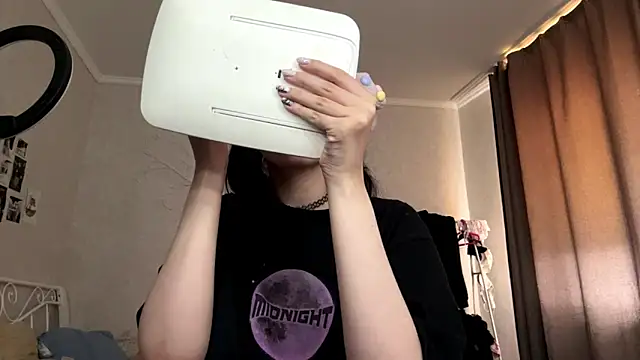 LouisePavlides online show from May 2026 09:06:01 AM