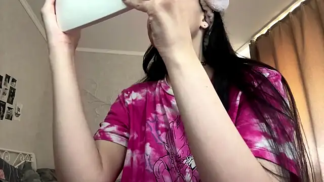 LouisePavlides online show from May 2026 11:28:02 AM