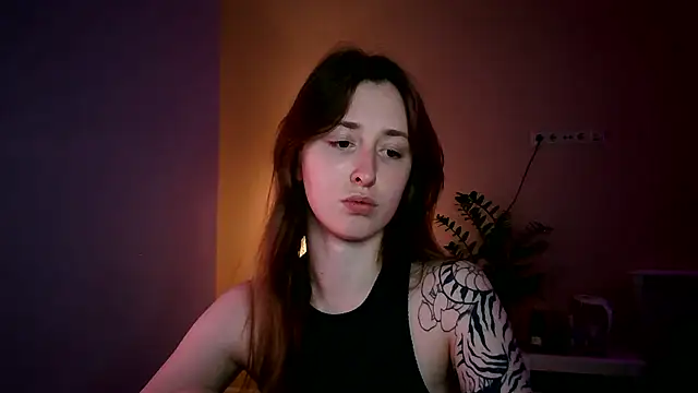 Snapshot of she_tora69 chatting on June 2026 10:19:02 PM she tora69 online show from June 2026 10:19:02 PM