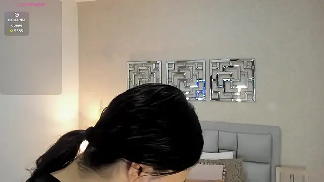 Snapshot of sofia__thompson chatting on May 2026 12:51:02 AM sofia thompson online show from May 2026 12:51:02 AM