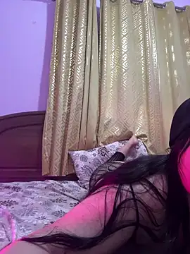 Snapshot of QueenRima99 chatting on May 2026 06:26:01 PM QueenRima99 online show from May 2026 06:26:01 PM