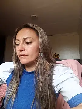 Snapshot of Angel_Nova_ chatting on May 2026 06:09:01 PM Angel Nova online show from May 2026 06:09:01 PM