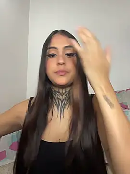 sarah escobarr  online show from May 2026 04:04:02 PM