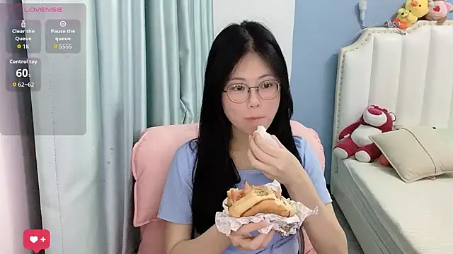 Snapshot of Luna-666 chatting on July 2026 02:12:02 PM Luna-666 online show from July 2026 02:12:02 PM