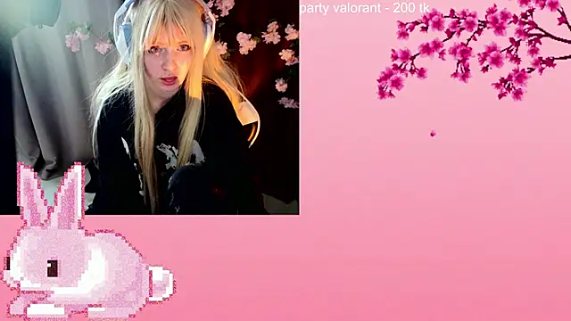 Snapshot of AmmiRinn chatting on May 2026 07:36:02 AM AmmiRinn online show from May 2026 07:36:02 AM