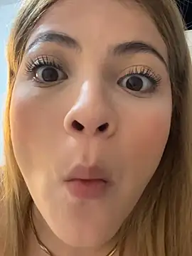 dulcemeggan online show from April 2026 05:00:02 AM