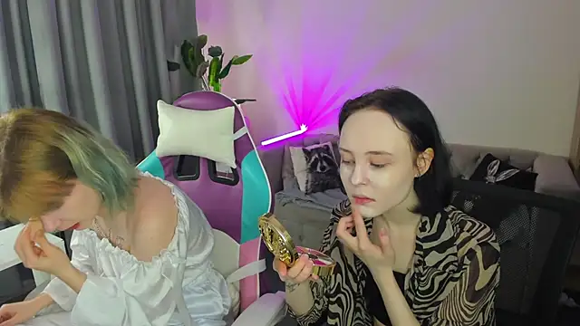 Snapshot of Elira_Vane chatting on June 2026 02:59:01 AM Elira Vane online show from June 2026 02:59:01 AM