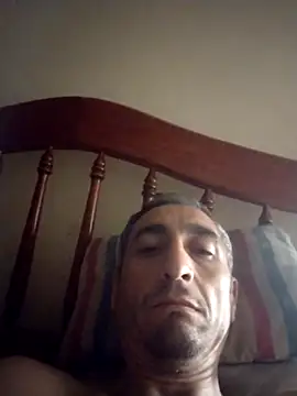 Alejandro83bsf online show from April 2026 10:04:02 PM