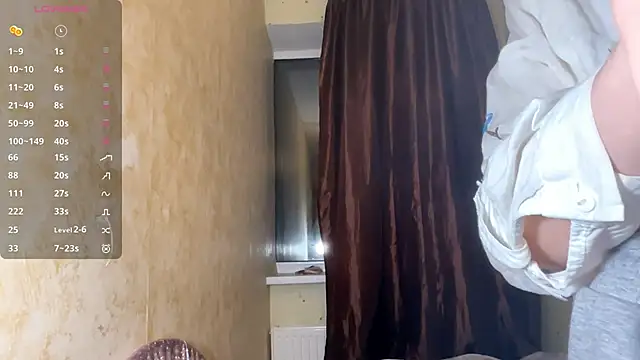 LongChillGerl online show from May 2026 09:16:01 PM