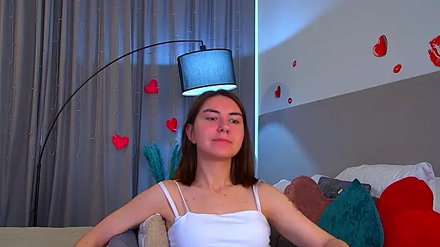 Snapshot of AlisaAlarie chatting on June 2026 06:52:02 AM AlisaAlarie online show from June 2026 06:52:02 AM