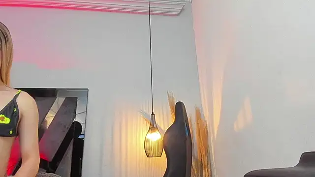 Snapshot of antonella_zapata chatting on May 2026 01:51:01 PM antonella zapata online show from May 2026 01:51:01 PM