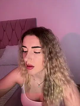 IrisDesiree online show from May 2026 01:06:01 PM