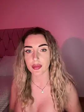 IrisDesiree online show from May 2026 04:48:02 PM