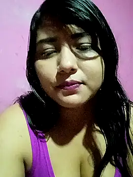 Estrellitadelmar online show from May 2026 01:46:01 AM