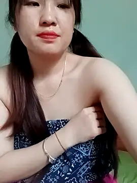 Snapshot of Kee2000 chatting on May 2026 07:58:02 AM Kee2000 online show from May 2026 07:58:02 AM