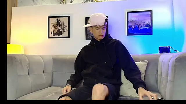 Snapshot of KING_BOYS2026 chatting on June 2026 03:52:02 AM KING BOYS2026 online show from June 2026 03:52:02 AM