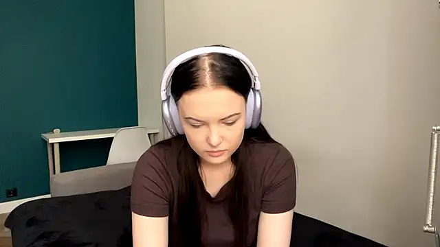 AmbientInvalid online show from May 2026 01:05:02 PM