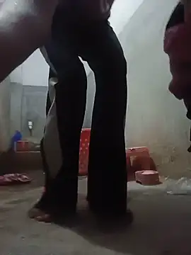 Lovey-77 online show from April 2026 06:50:01 AM