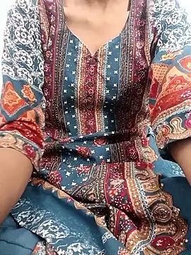 Lovey-77 online show from April 2026 05:25:01 AM