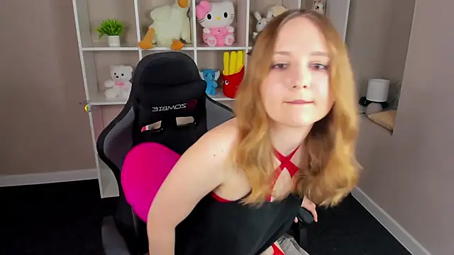 Emmaa Kimm online show from May 2026 11:01:04 PM