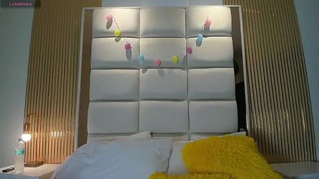 Megann Rousee online show from May 2026 11:48:02 AM