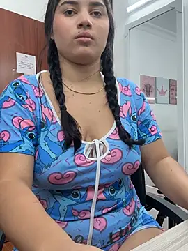 Snapshot of Mulan_rousse chatting on May 2026 01:30:01 PM Mulan rousse online show from May 2026 01:30:01 PM