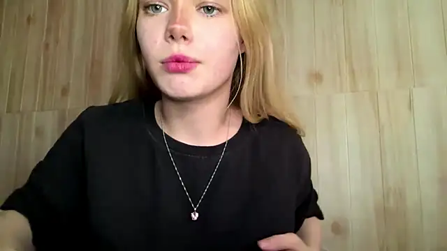 Malinwitch online show from May 2026 04:02:02 PM
