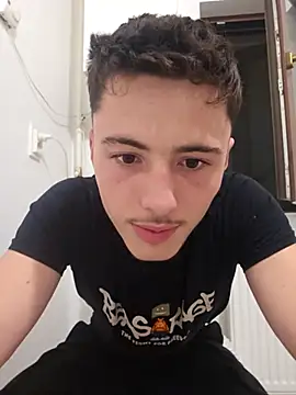 denysio89 online show from July 2026 09:39:02 PM